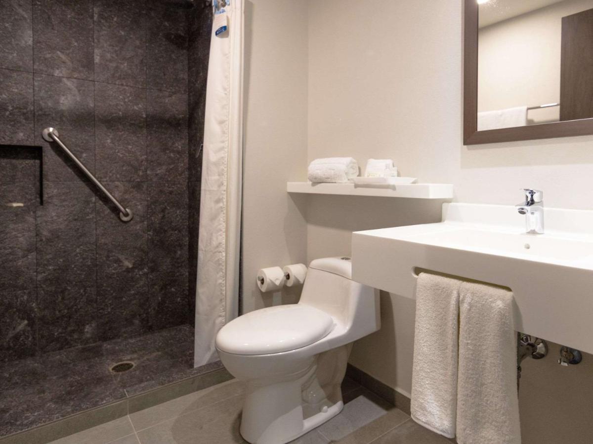 Sleep Inn Guadalajara Galerias Экстерьер фото